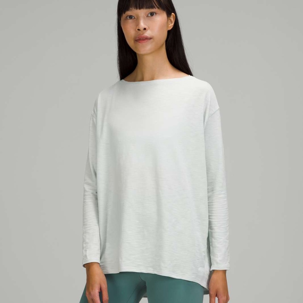 Lululemon Back in Action Long Sleeve Shirt, NWT, Size 2, Ocean Air